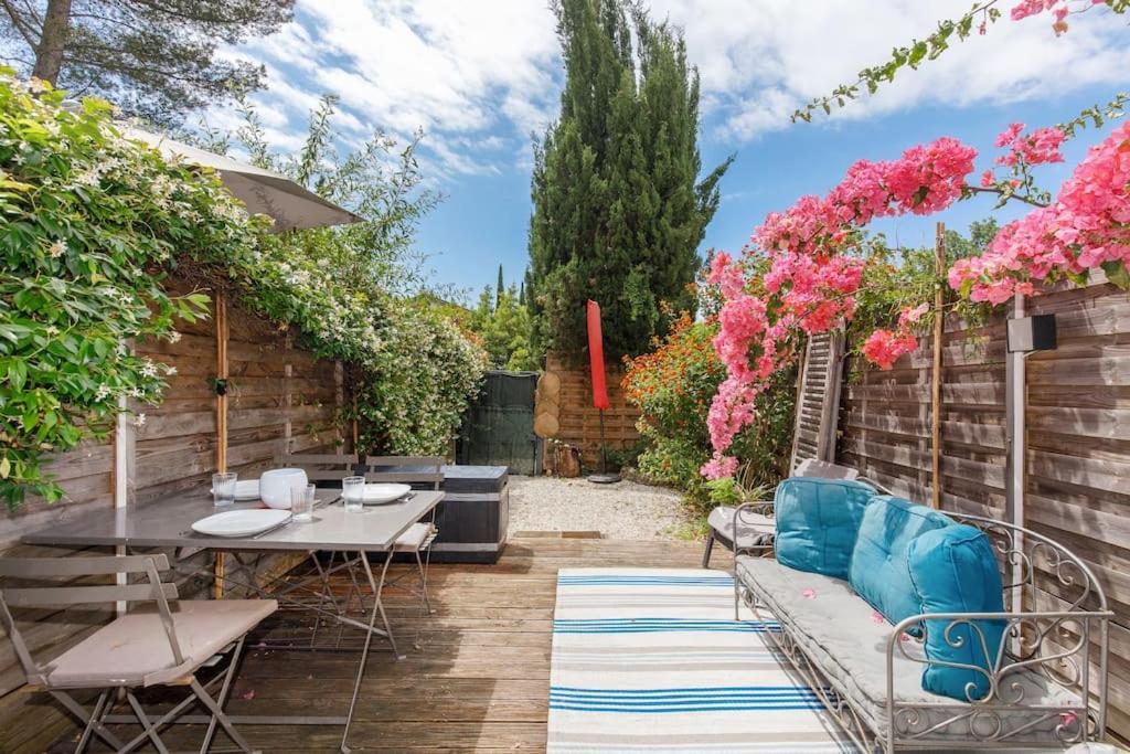 L'Annonciade-Calme-Terrasse-Parking Apartment Cannes Bagian luar foto